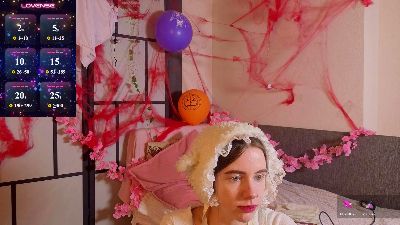 OdetteDredge live cam on Cam4