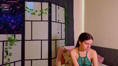 OdetteDredge live cam on Cam4