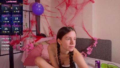 OdetteDredge live cam on Cam4