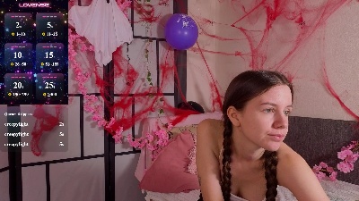 OdetteDredge live cam on Cam4