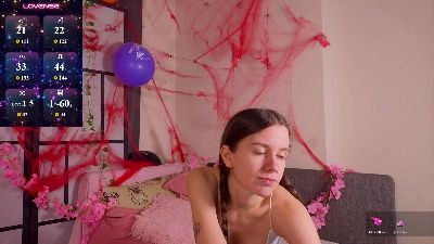 OdetteDredge live cam on Cam4