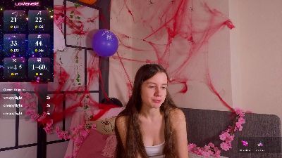 OdetteDredge live cam on Cam4