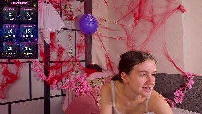OdetteDredge live cam on Cam4
