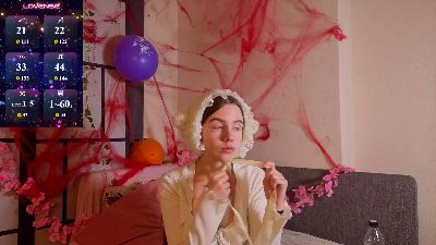 OdetteDredge live cam on Cam4