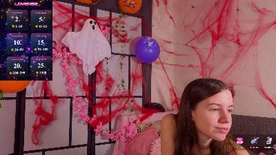 OdetteDredge live cam on Cam4