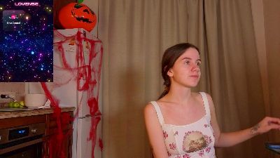 OdetteDredge live cam on Cam4