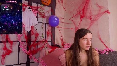 OdetteDredge live cam on Cam4