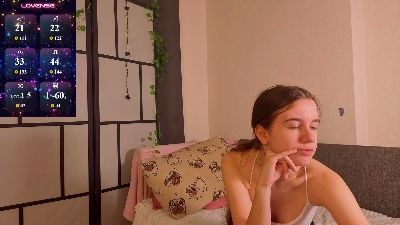 OdetteDredge live cam on Cam4