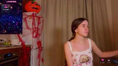 OdetteDredge live cam on Cam4
