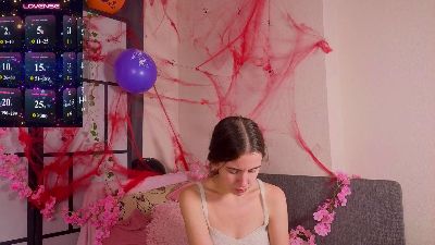 OdetteDredge live cam on Cam4