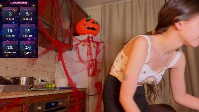 OdetteDredge live cam on Cam4