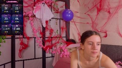 OdetteDredge live cam on Cam4