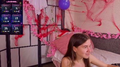 OdetteDredge live cam on Cam4