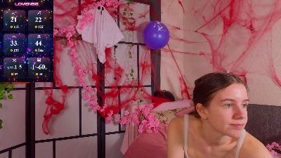OdetteDredge live cam on Cam4