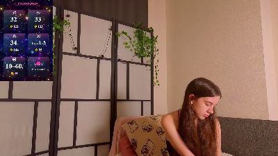 OdetteDredge live cam on Cam4