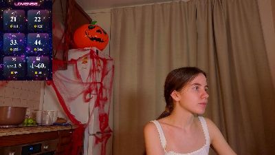 OdetteDredge live cam on Cam4