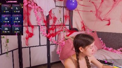 OdetteDredge live cam on Cam4