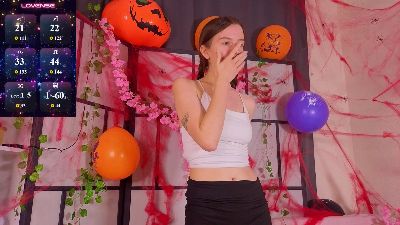 OdetteDredge live cam on Cam4