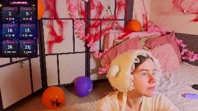 OdetteDredge live cam on Cam4