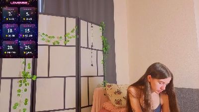 OdetteDredge live cam on Cam4