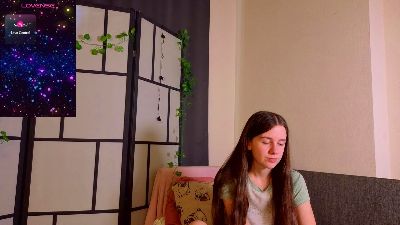 OdetteDredge live cam on Cam4