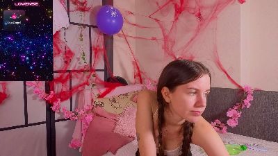 OdetteDredge live cam on Cam4