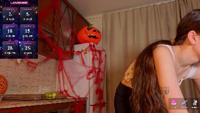 OdetteDredge live cam on Cam4