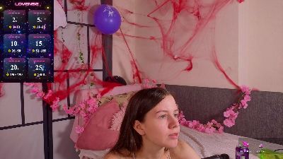 OdetteDredge live cam on Cam4