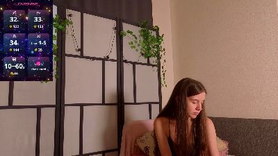 OdetteDredge live cam on Cam4