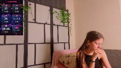 OdetteDredge live cam on Cam4