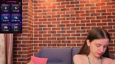 OdetteDredge live cam on Cam4
