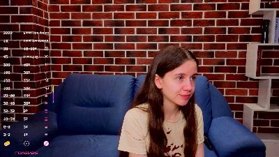 OdetteDredge live cam on Cam4