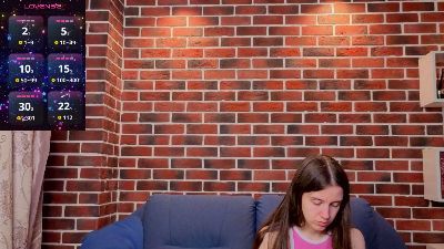 OdetteDredge live cam on Cam4
