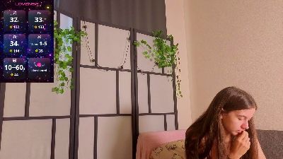 OdetteDredge live cam on Cam4