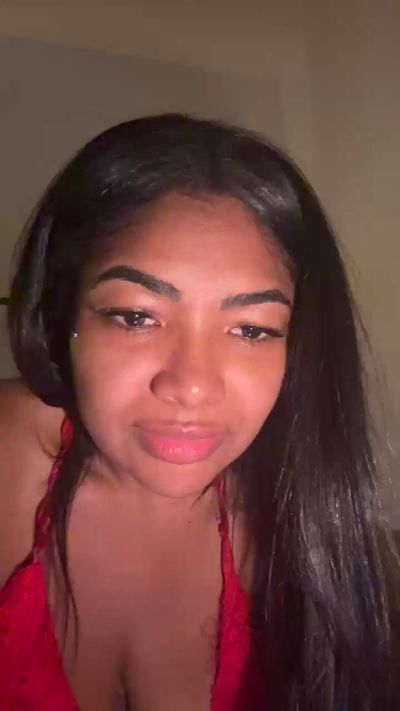 Ofcmamy live cam on Cam4