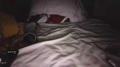 Offwhiteclouds live cam on Cam4