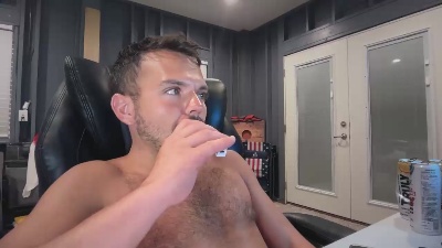 Ofthatguy live cam on Cam4