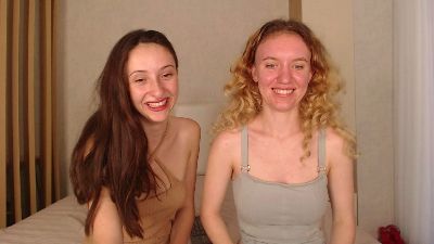 Ohh_Nymphs live cam on Cam4