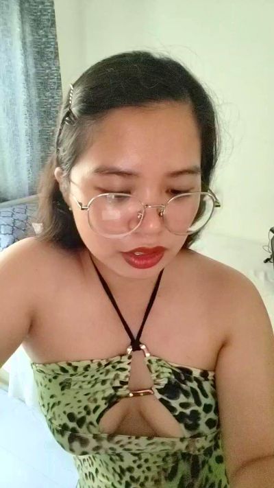 Ohmysweetlips live cam on Cam4