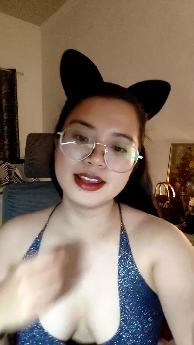 Ohmysweetlips live cam on Cam4