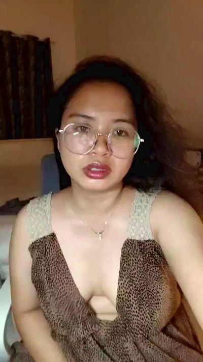 Ohmysweetlips live cam on Cam4