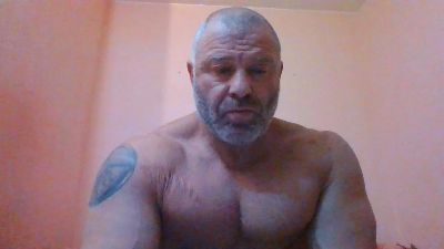 OiganJohn live cam on Cam4