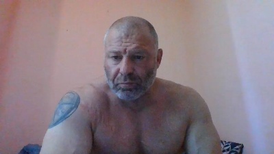 OiganJohn live cam on Cam4