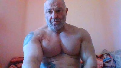 OiganJohn live cam on Cam4