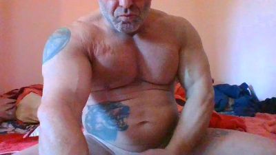 OiganJohn live cam on Cam4