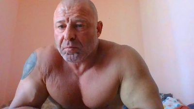 OiganJohn live cam on Cam4