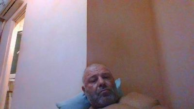 OiganJohn live cam on Cam4