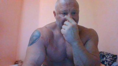 OiganJohn live cam on Cam4