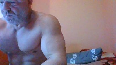 OiganJohn live cam on Cam4