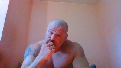 OiganJohn live cam on Cam4